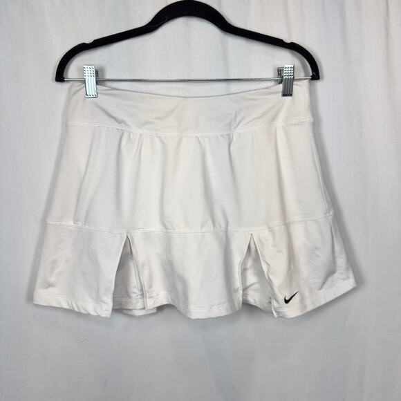 Nike White Tennis Pleated Mini Skirt Skort Athletic Size Medium - Picture 1 of 9